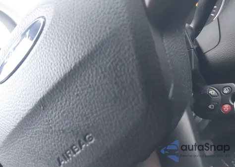 2017 Ford Focus Sel z USA, uszkodzony, nr VIN 1FADP3H25HL303070